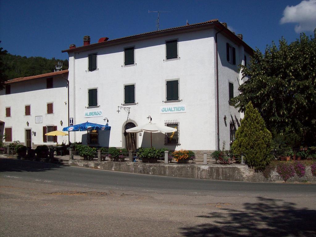 Albergo Ristorante Gualtieri Barberino di Mugello Dış mekan fotoğraf